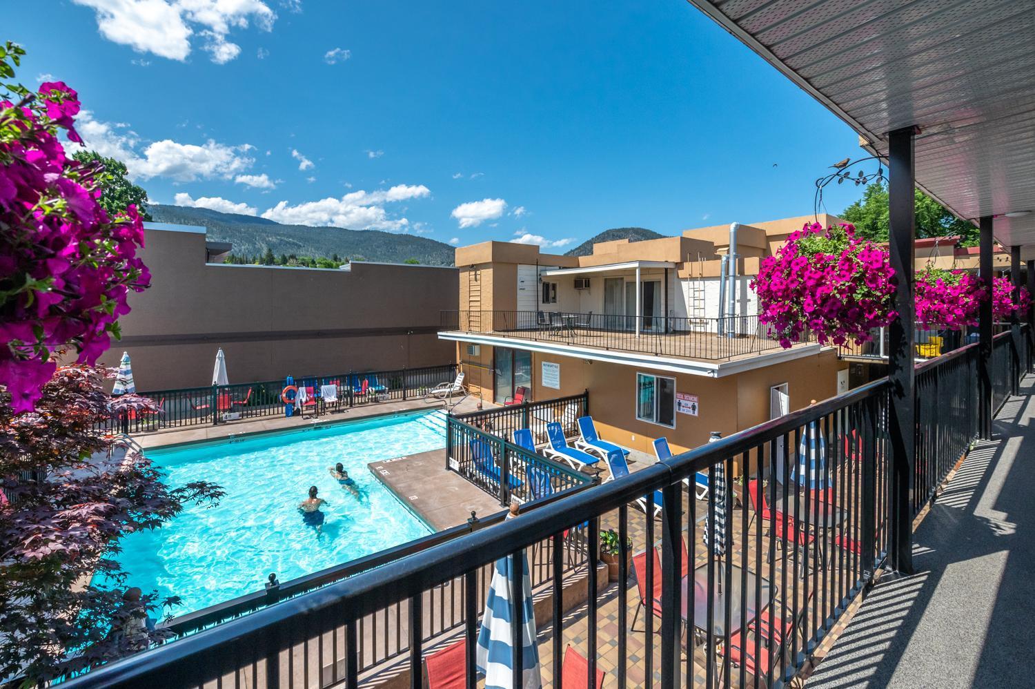 Sahara Courtyard Inn Penticton Kültér fotó