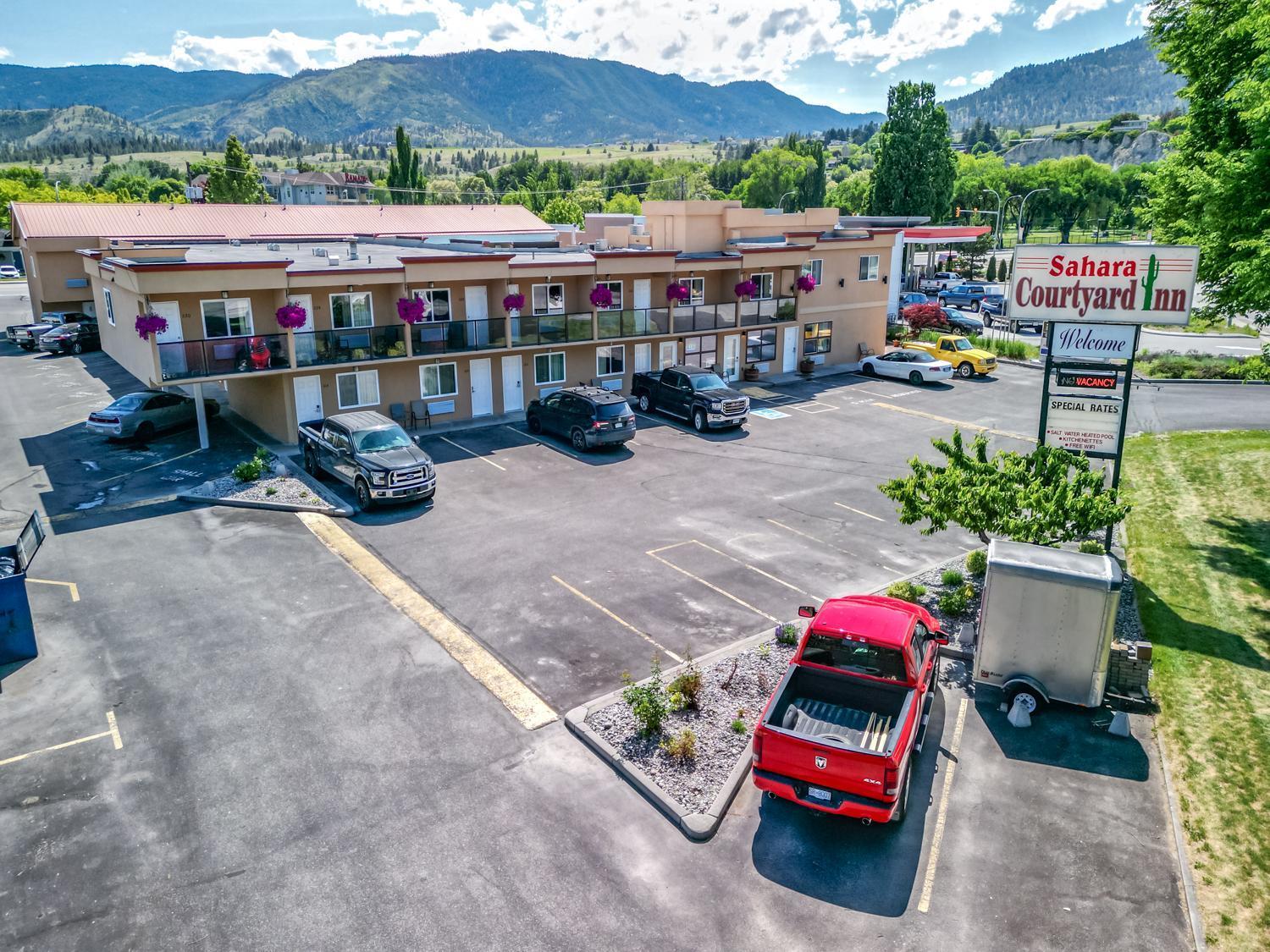 Sahara Courtyard Inn Penticton Kültér fotó