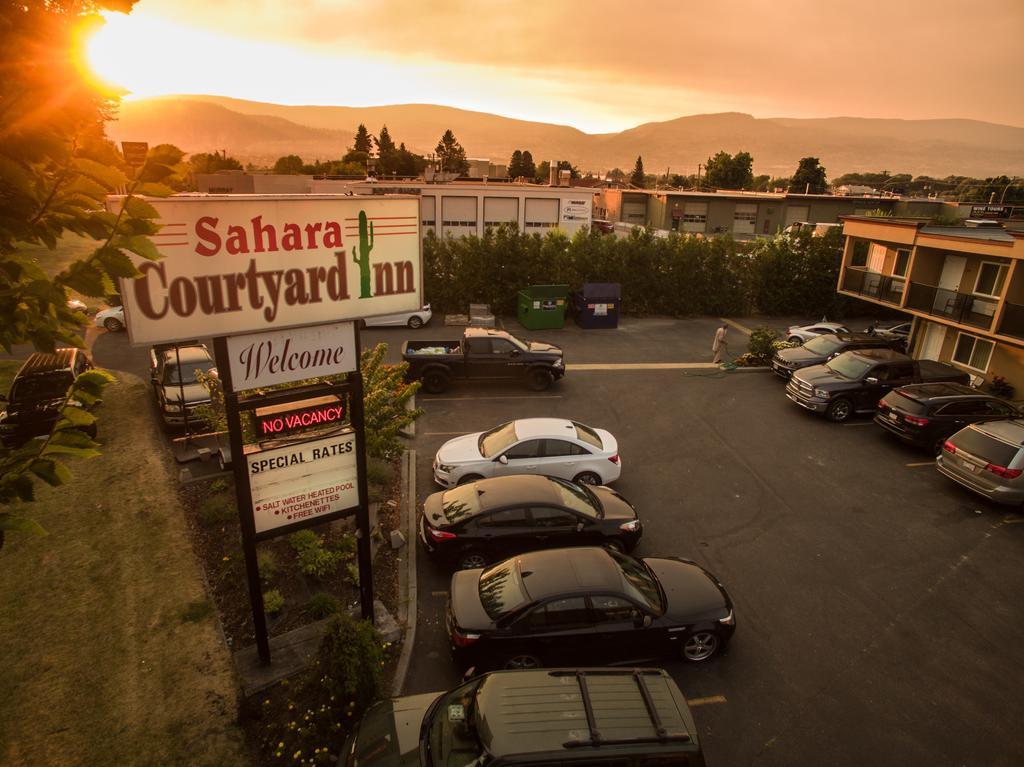 Sahara Courtyard Inn Penticton Kültér fotó